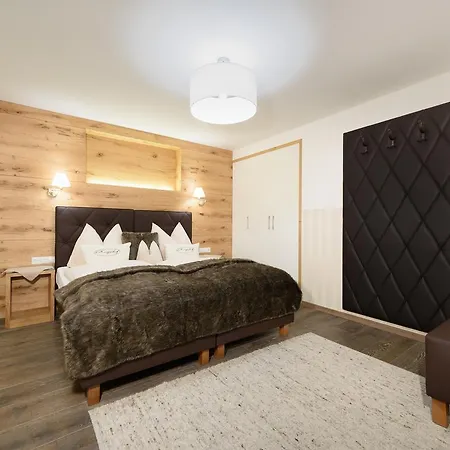 Kasperhof 1 - 5 *
